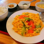 中国料理 火麒麟 - トマトと玉子の炒め　定食　あっさり塩炒めで夏場にオススメ！