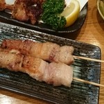 肴どころ ひろ膳 - タコの唐揚げと豚串ー