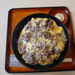 Don Sho - 牛卵とじ丼（740円）