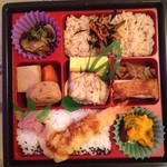 サザエ - おふくろの味弁当(486円・込)