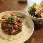 神音カフェ - 大豆と金時豆と挽肉のキーマ風カレー