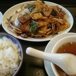 チャオチャオ - レバニラ定食。