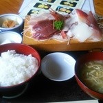 Dining Bar - 刺身定食 上  950円♪