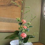 Kappo Toda Honten - 床の間には季節の花