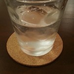 カフェ プレンヌ - 水はレモンの香りが