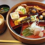 いろりや折折 - 料理写真:「桶弁」1,300円