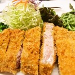 メルシー７７ - とんかつ定食　（醤油・ソース・塩　お好みで）980円