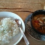 ロードハウス ネスト - ココナッツカレー(タイ風スープカレー～ごはん付き)