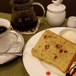 Coffee to Kocha Mizuki - ご注文をいただいてから豆を挽く珈琲とともに手作りスイーツをどうぞ