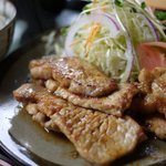 和風レストラン もとき - 料理写真:豚ロース生姜焼き定食1