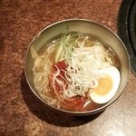 Gyukaku Senrioka Ten - 冷麺ハーフ