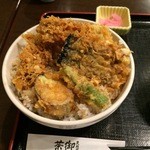 Gozen Jaya - あなご天丼大盛り。