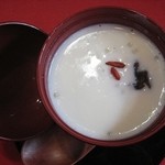 ひと息 茶屋 - その、熱杏仁豆腐。