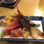 Take Zushi - 刺身の盛り合わせ