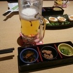 魚民 - お通しとビール