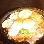 Ramen & Donburi no Umai Mise Shanghai - 【期間限定】鴨×はまぐり醤油ラーメン