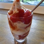 Taniguchi Nojo Chokubai Shop & Cafe Makkana Tomato - 季節のパフェ（トマトパフェ）