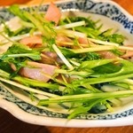 六徳 恒河沙 - 麻婆豆腐ランチ（小皿：ハムと水菜の炒め物）