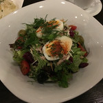 Cafe Brasserie Porte Bonheur - 毎日でも食いたいサラダ！
                        ニース風サラダにブルーチーズドレッシング