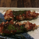 Yakitori Hana Kikukawa Ten - しそ巻き 梅肉和え 150円