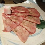 焼肉匠 満炎 - 塩焼き：上牛タン。