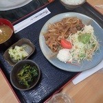 Mashiko Yaki Kamamoto Kyohan Center - ボリューム感あふれる焼肉定食