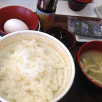 すき家 - たまごかけご飯朝食２つに牛皿の並１つ