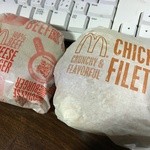 McDonald's Shin Tokorozawa Ten - タブルチーズバーガー 340円+チキンフィレオ 340円