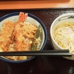 Ten-don Tenya Koshigaya Reikutown Ten - 毎月18日限定の「天丼と小うどんセット」（550円、2016年）