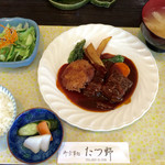 Tatsuno Shokujidokoro - セットメニューはボリュームたくさん。ただしご飯はおかわり100円。