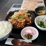 みょうが - 本日の気替定食(鶏肉カシュ－ナッツ炒め)
500円