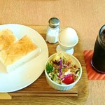 Cafe Ya - モーニングセット（バタートースト＆アイスコーヒー）