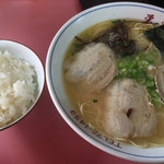 Eiyouken - ラーメン＝５００円
                        小めし＝１００円