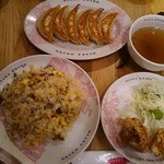 大阪王将 - 餃子&炒飯セット920円