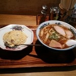 浅草軒 本店 - 醤油チャーハンセット。