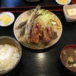 飲み食い処 長ちゃん - 珍しいメヒカリとマグロのコンビ揚げ　日替わりランチ 790円