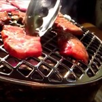 Yakiniku Dining Champion - トング、デカ過ぎ