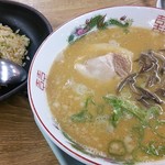 Hakata Kinryu Izumi Ten - とんこつ醤油ラーメン＋半チャーハン