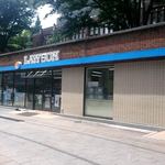 LAWSON Tokyo Daigaku Yasuda Kodo Ten - 安田講堂と工学部2号館の間