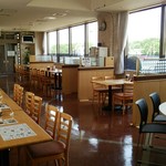 Restaurant Epona - ファミレスっぽい店内