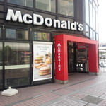 McDonald's Minamiosawaekimaeten - 南大沢改札口横です