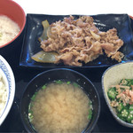 Yoshinoya Akita Hirome Ten - 麦とろ牛皿御膳　大盛　