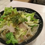 Gusto Nigata Sekiya Ten - 1日分の野菜のベジ塩タン麺