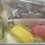 MAISON MACARON - 買ってきたマカロンとパウンドケーキ