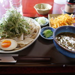 手打ち・つけ汁 うどん処 てる井 - 夏野菜汁うどん（中盛り550g）