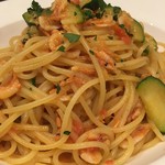 Italian Izakaya Italiaja - 桜えびとズッキーニのスパゲッティ