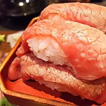 Unagi Yara Sakana Ya Jidori Ya Kokochiya Hon Ten - 宮崎牛の握