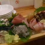 刺身と原始焼き ダイキチきんぎょ - はい来ました秋刀魚とシマアジの季節(*≧∀≦*)  秋刀魚もシマアジもほんっと美味しい！   シマアジ特に大好き！毎日食べたい♪ずっとずっと食べてたい♪