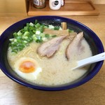 Ramen Yamato - トンコツラーメン800円