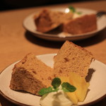 OBICA Mozzarella Bar Yokohama Ten - でざーとはシフォンケーキ